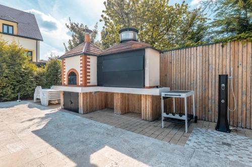 VILLA MAGNYSOLAR Proche Disneyland Paris Hotel in Magny-le-Hongre