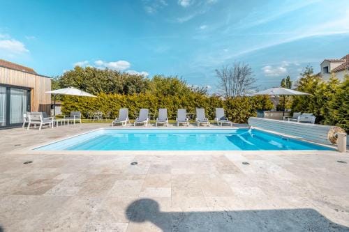 VILLA MAGNYSOLAR Proche Disneyland Paris Hotel in Magny-le-Hongre