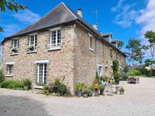 La Maison des Tilleuls Hotel in Normandy