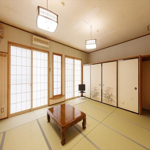 Nagaoka Onsen Yumenoyu Hotel in Japan