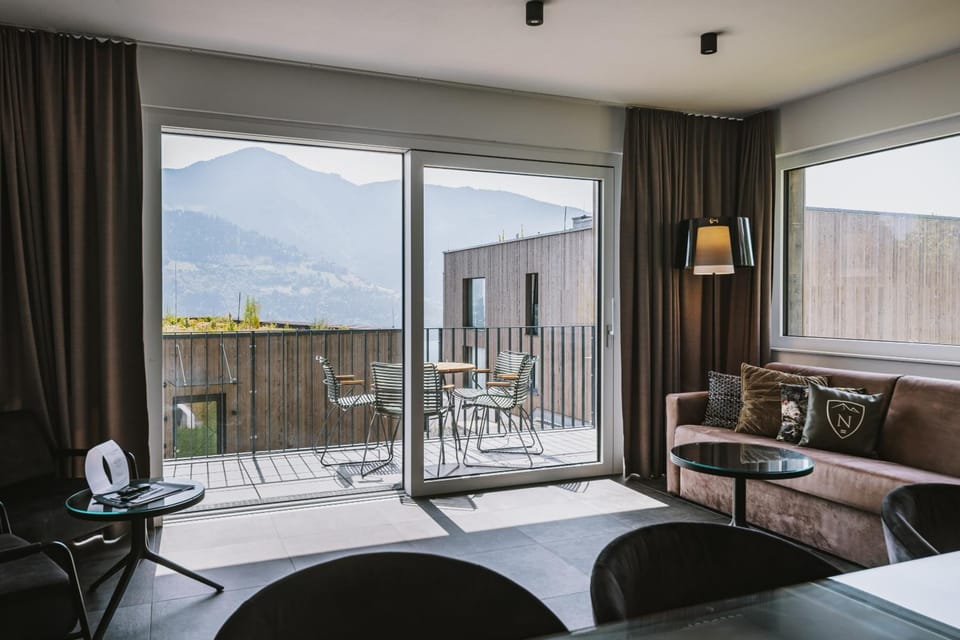Nikolaus by AvenidA Panoramic Wellness Suites Hotel in Zell am See