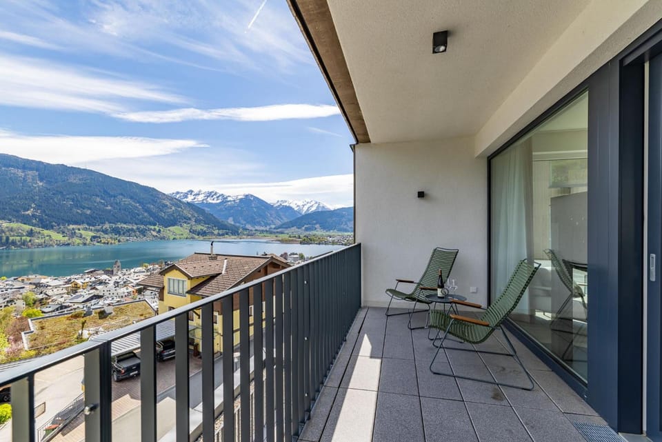 Nikolaus by AvenidA Panoramic Wellness Suites Apartment hotel in Zell am See