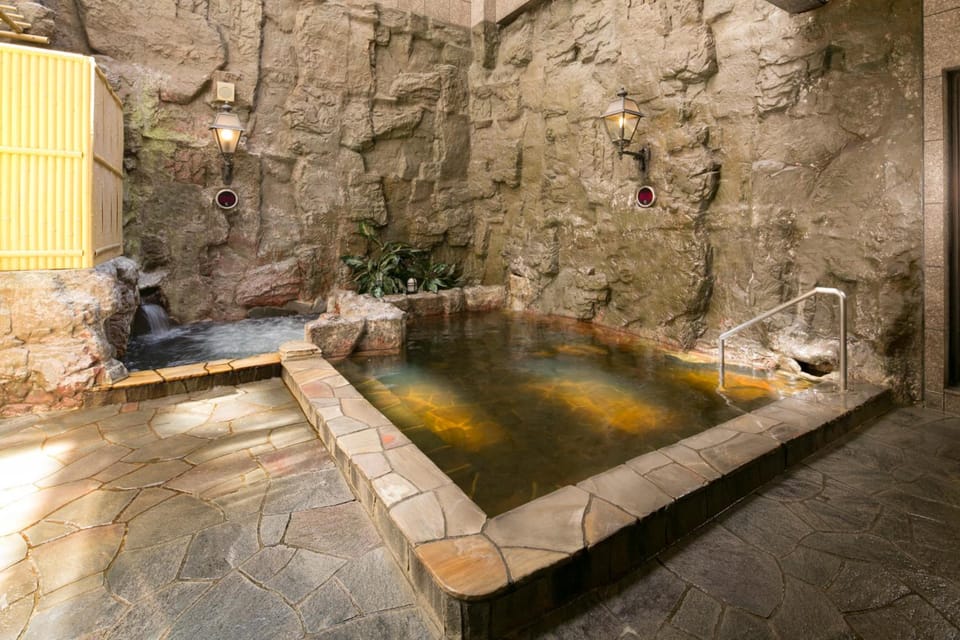 Hot spring bath