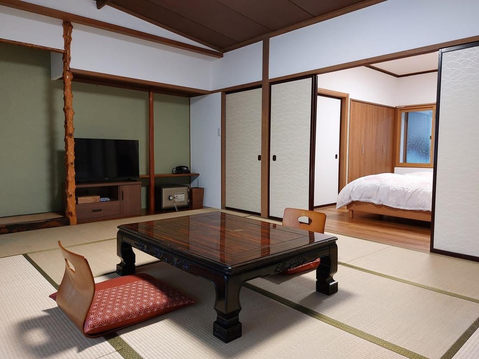 Onogwa Onsen Ogiya Ryokan Hotel in Japan