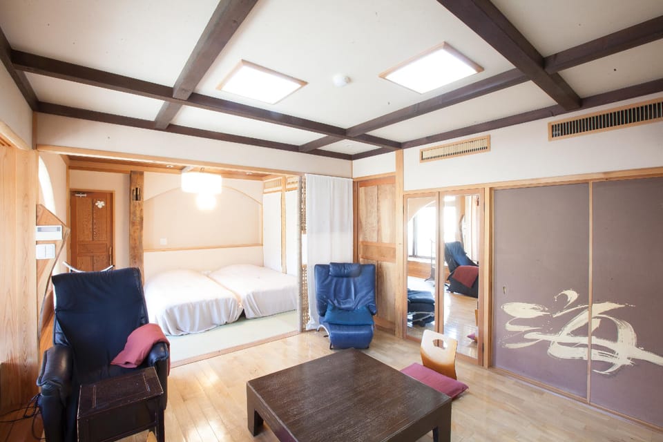 Wine and Inn Chitose Hotel in Kyoto Prefecture