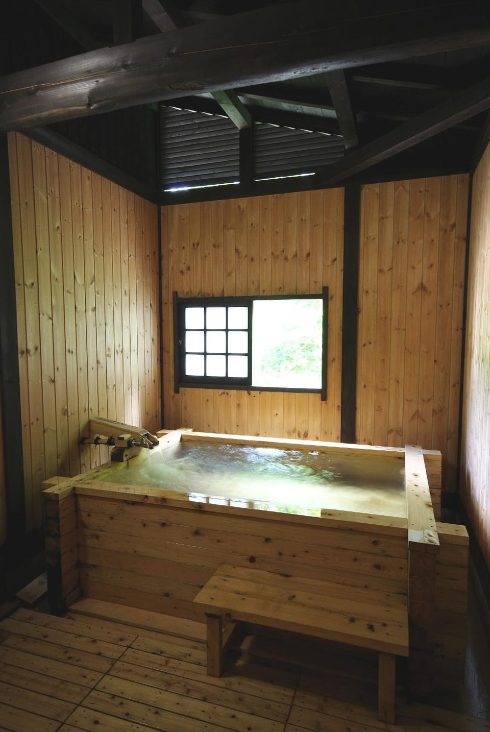 Motoyu Kurabu Hotel in Japan