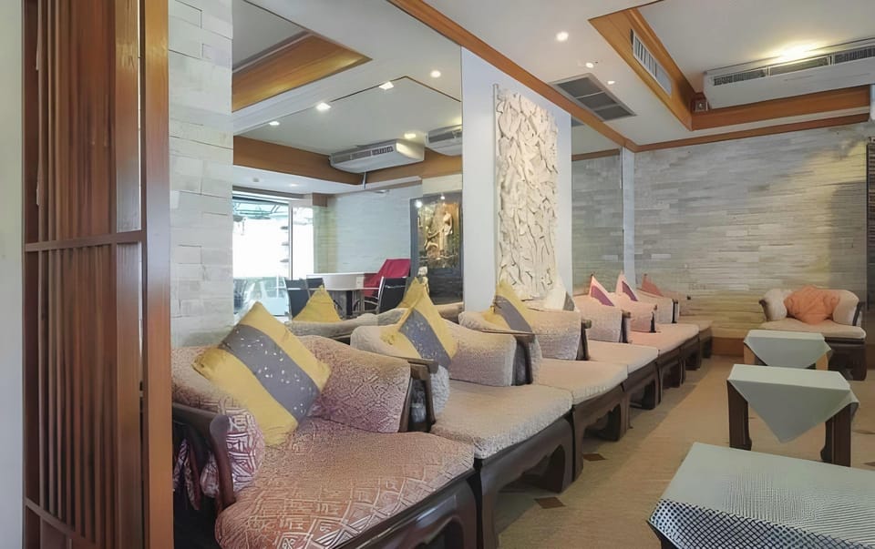 Collection O Howard Square Boutique Hotel Hotel in Bangkok
