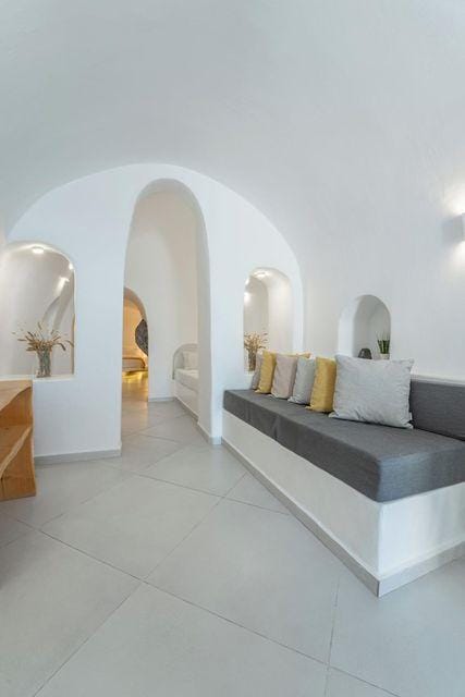 Luxus VIP Suites Hotel in Oia