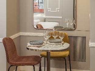 The Orange Haussmann Hotel in Saint-Cloud