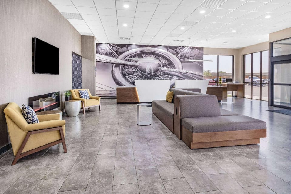 Hawthorn Extended Stay by Wyndham Wichita Airport Hotel in Wichita