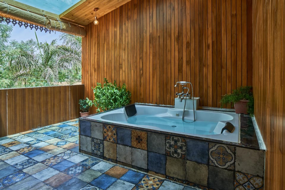Open air bath