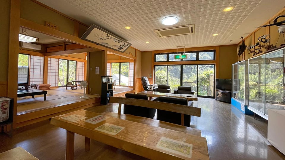 Tsurunoyu Onsen Hotel in Japan