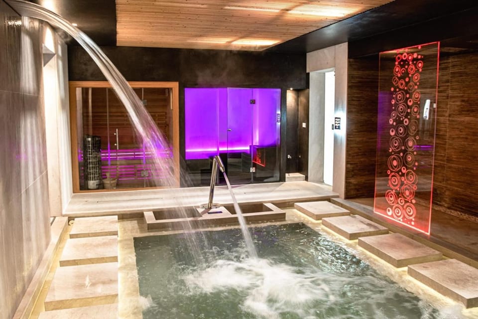 Hot tub