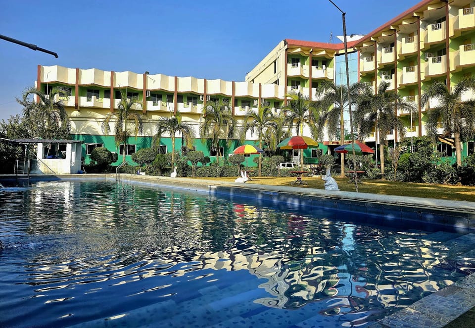 Swimming pool