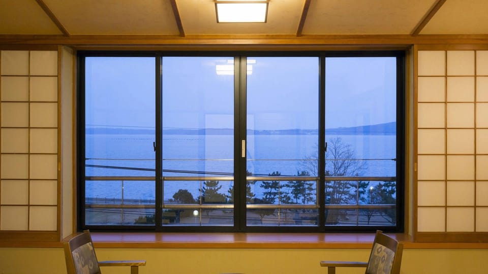 Wakura Onsen Hamazuru Hotel in Ishikawa Prefecture