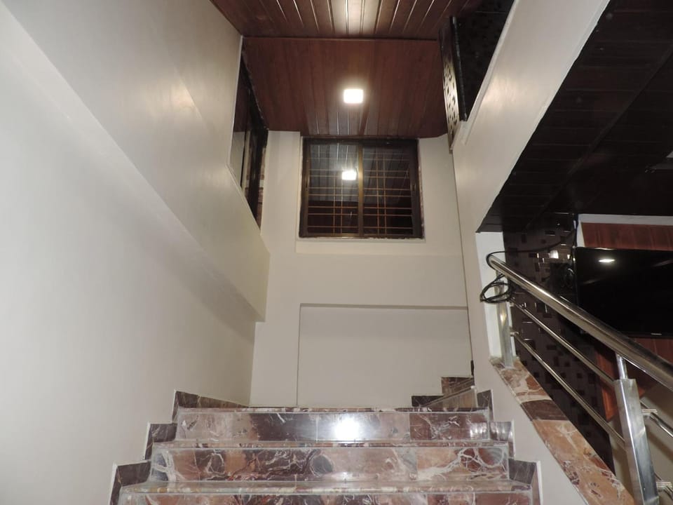 Hotel Punest Hotel in Pune