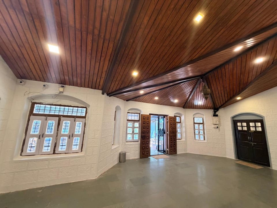 Hotel Shalimar In The Forest Hotel in Maharashtra