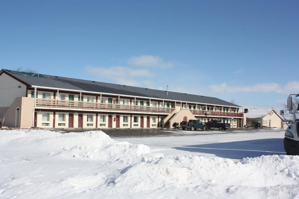 Lake Erie Lodge Motel in Jerusalem Township