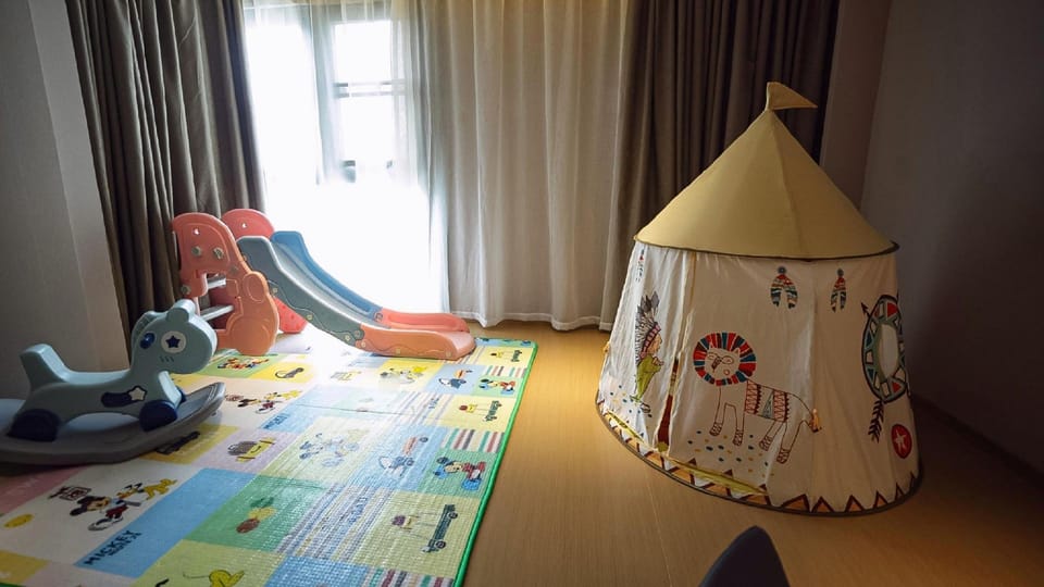 Atour Hotel Shenzhen Shajing International Exhibition and Convention Center Hotel in Shenzhen