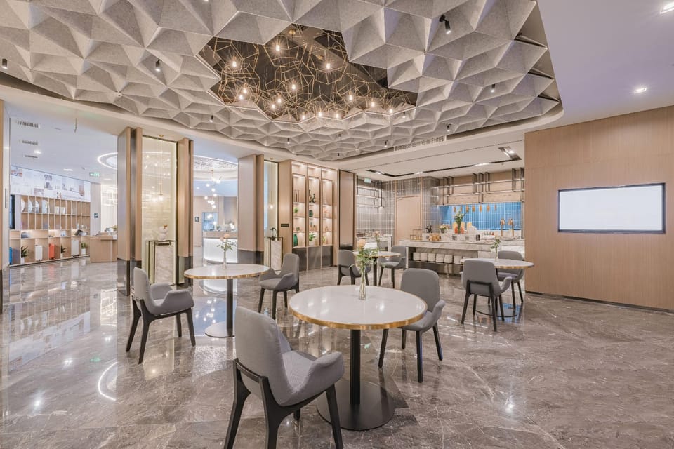Atour Hotel Wuxi Yuantouzhu Scenic Spot Qianrong Road Hotel in Suzhou