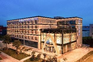Atour Hotel Nanjing Jiangning Binjiang Development Area Shike Lake Hotel in Nanjing