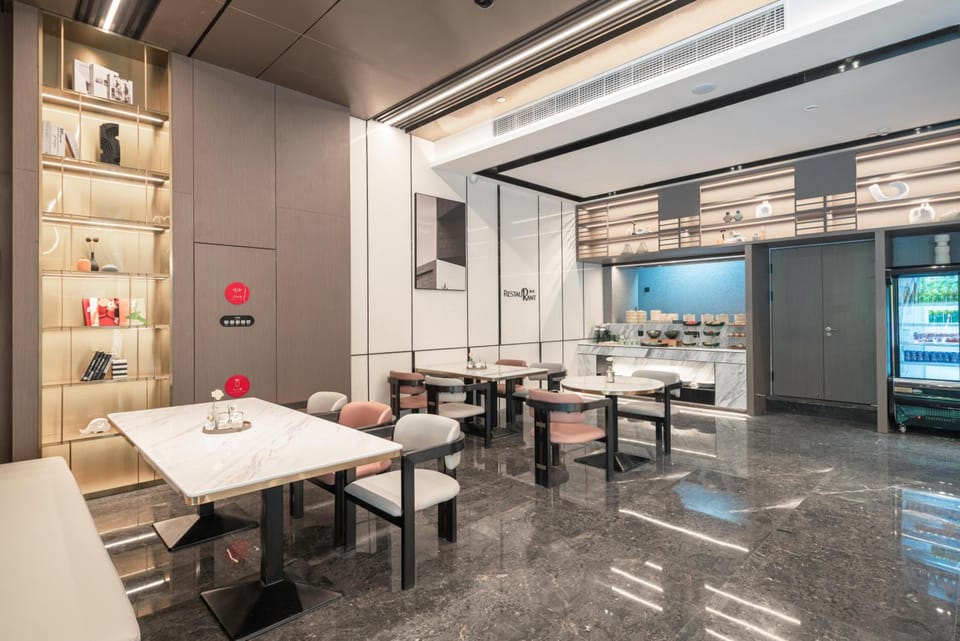 Atour Light Hotel Nanjing Ming Palace Scenic Spot Muxuyuan Street Hotel in Nanjing