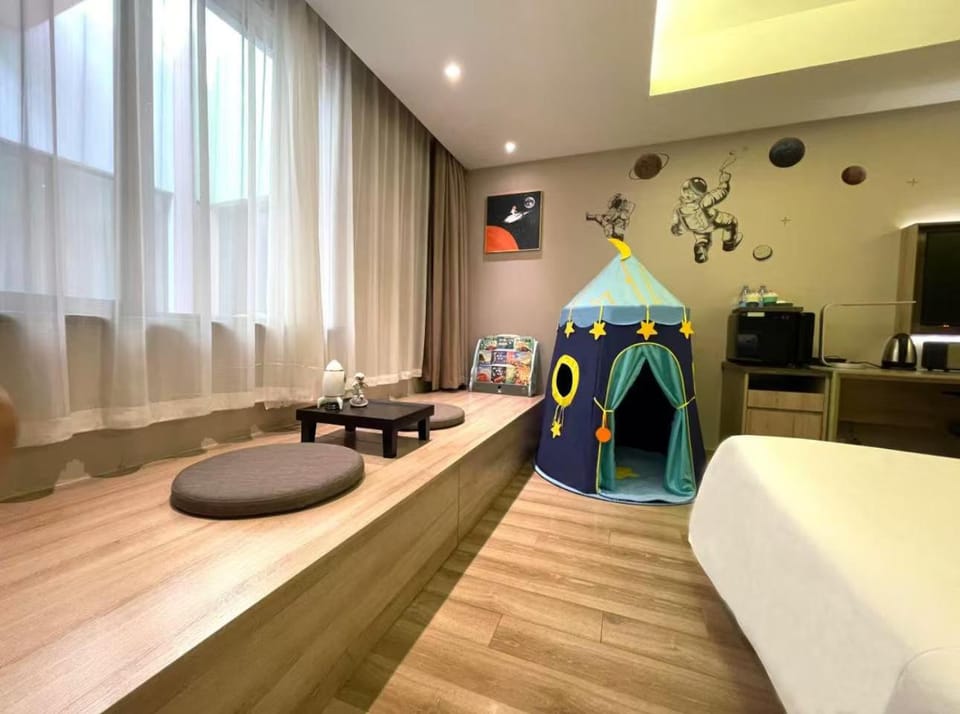 Atour Hotel Hangzhou West Lake Music Hotel in Hangzhou
