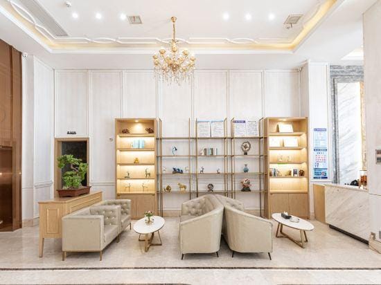 SET INTERNATIONAL HOTEL Hotel in Wuhan