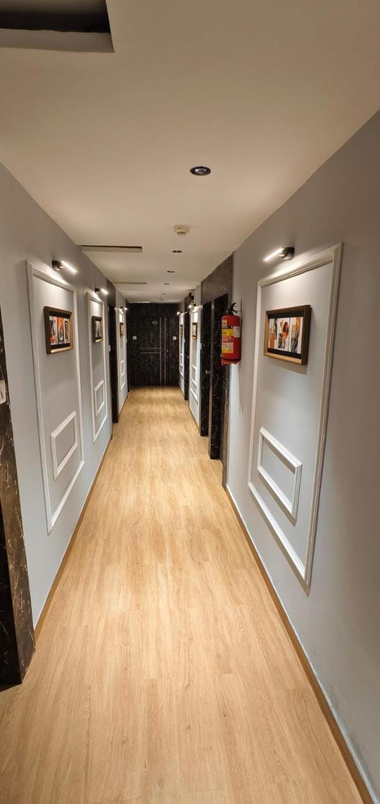Hotel Privilege Villa Hotel in Ahmedabad