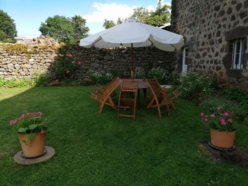 Chambres et table d'hotes Regord'ane Hotel in Auvergne-Rhône-Alpes