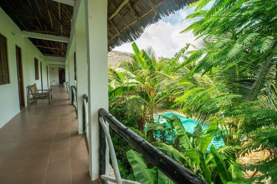 Simba Garden Lodge - Hostel Lodge in Tanzania