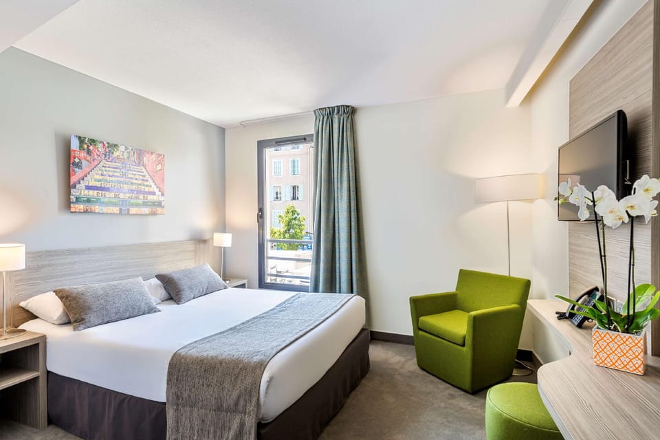 Guestroom