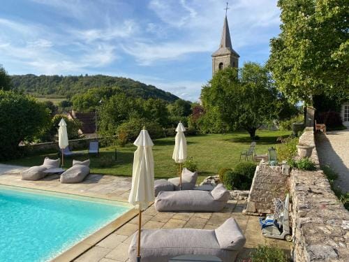 La SAURA Hotel in Bourgogne-Franche-Comté