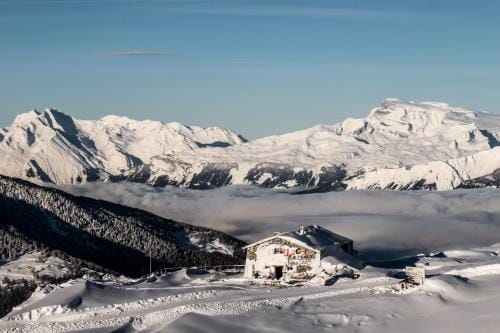 Cabane Bella-Tola Hostel in Canton of Valais