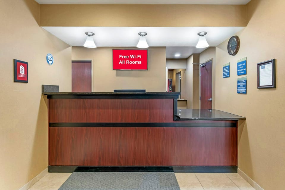 Red Roof Inn Charlestown Hotel in Indiana