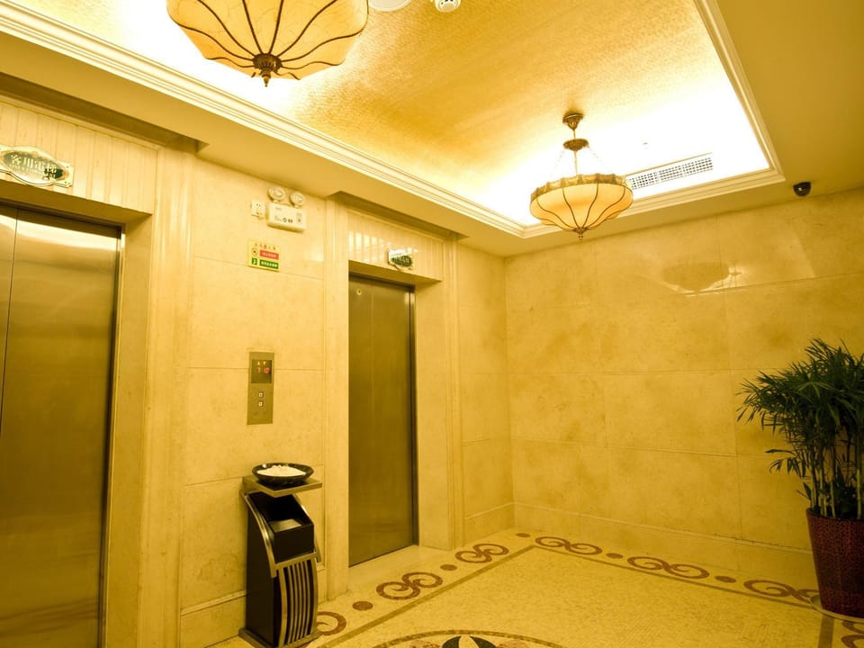 Taicang Vienna International Hotel Hotel in Shanghai