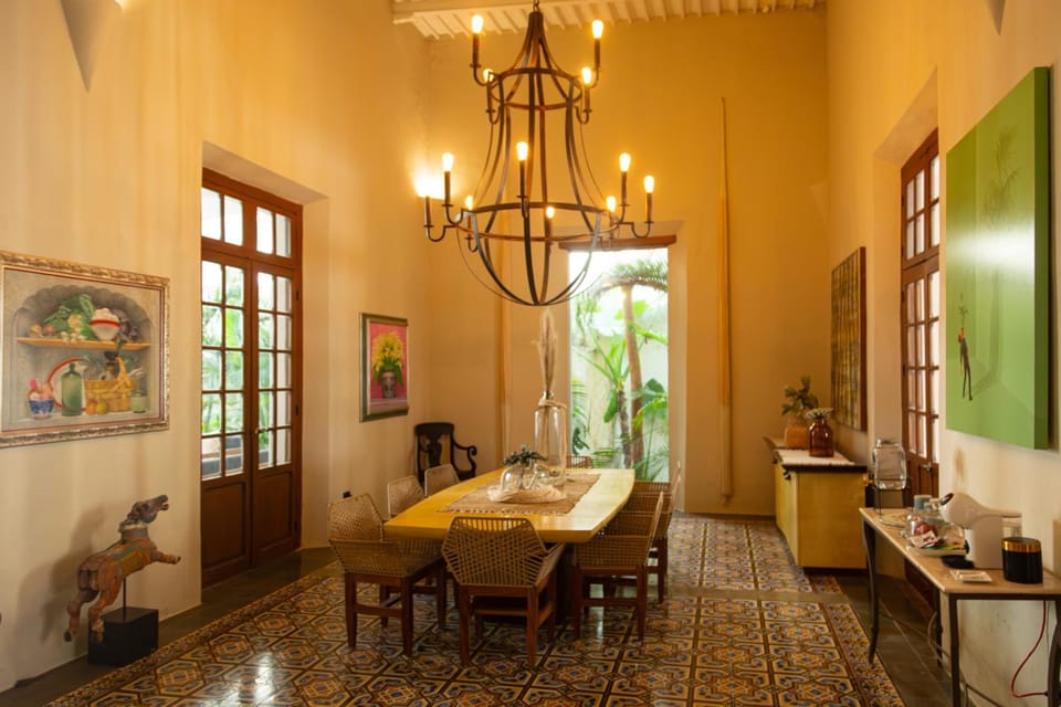DECU DOWNTOWN Hotel in Merida