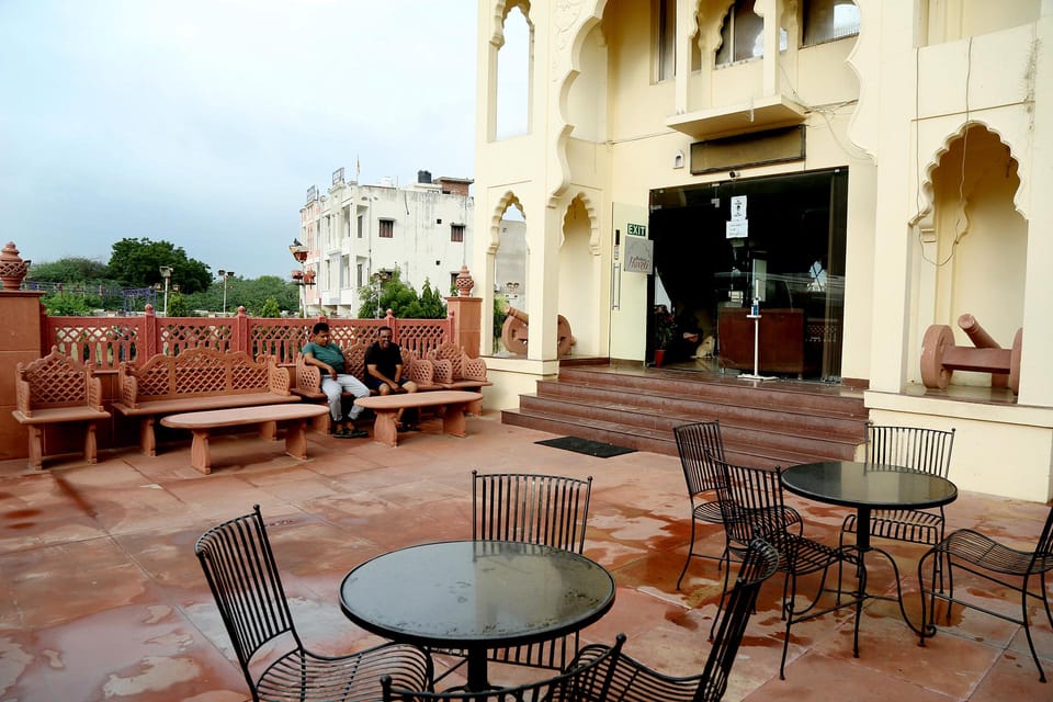 Hotel Roshan Haveli Resort in Jaipur
