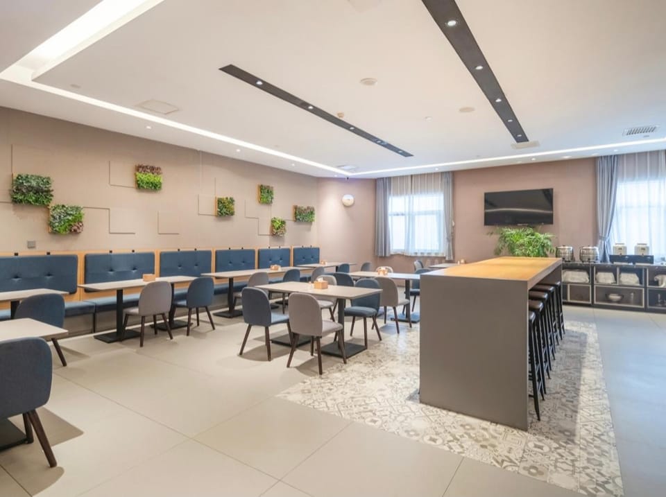 Hanting Hotel Shijiazhuang Heping East Road Guang'an Street Hotel in China
