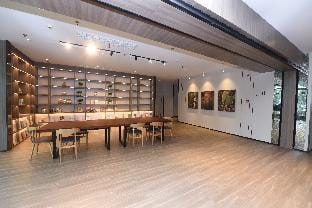 Hanting Hotel Haiyan Wuyue Plaza Hotel in Zhejiang
