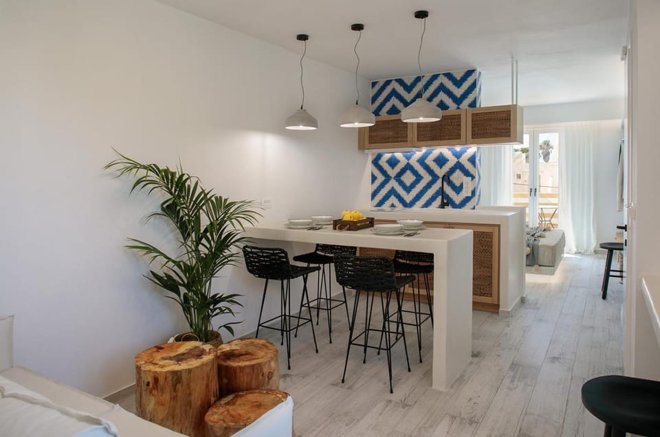 Hermes Luxury Suites Hotel in Naxos