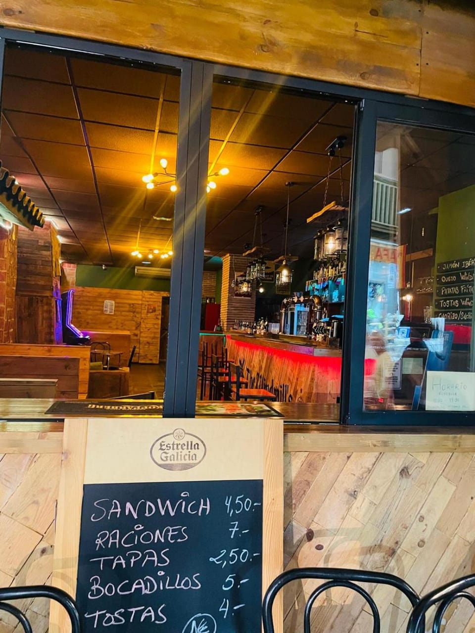 Bar/lounge