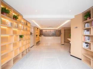 Qingmu Hotel (Nanjing Qixia Avenue Wanshou Subway Station) Hotel in Nanjing
