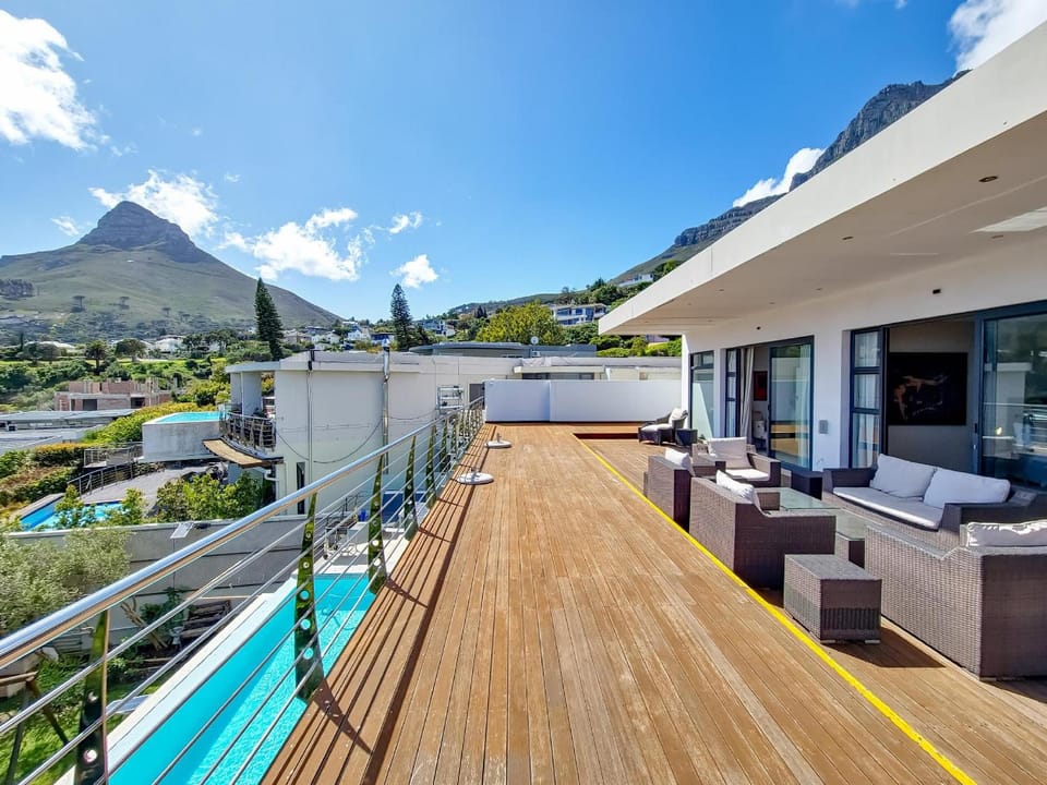 The Blue Emerald Hotel in Camps Bay