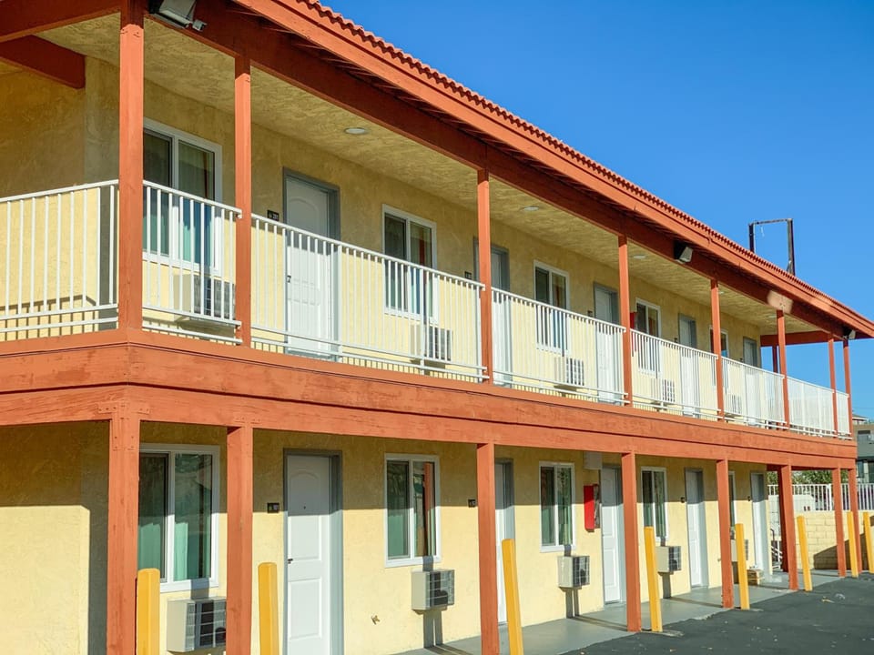 Mojave Inn Hotel in Victorville