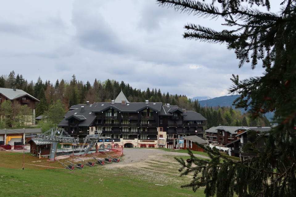 Vacanceole - Residence Grand Morillon Hotel in Morillon