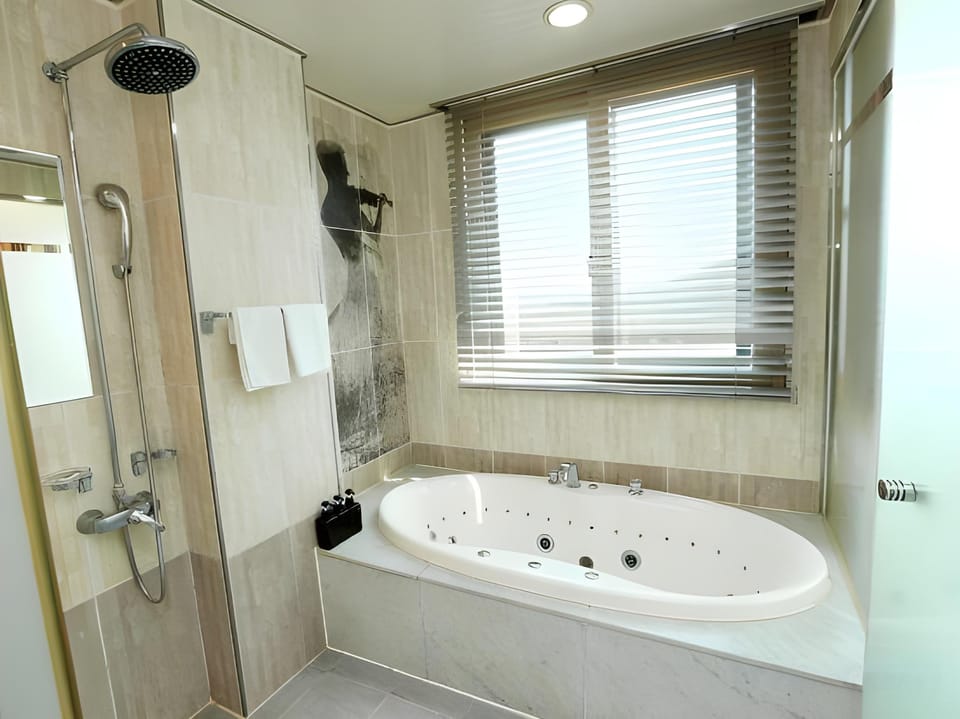 Incheon Prince Tourist Hotel Hotel in Gyeonggi-do