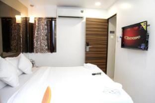 Hotel Aboos Lucky Galaxy Hotel in Mumbai