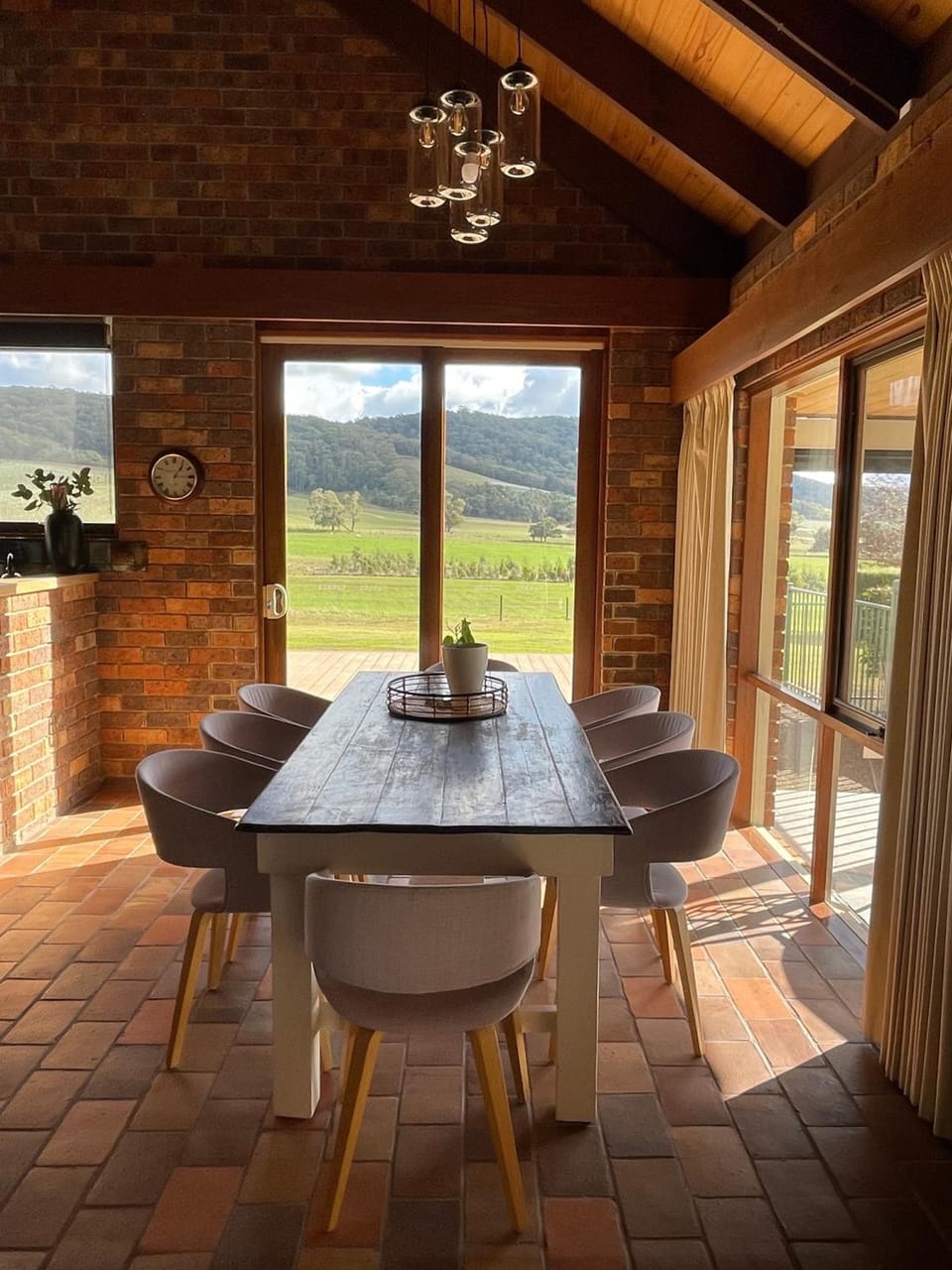 The Cottage-Gather the crew or the family and prepare for fun times and relaxation. Making memories Lodge in Yarra Junction