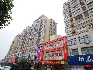 Feiyu Network Hotel (Huainan Rome Square Store) Hotel in Jiangsu